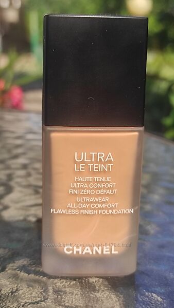 Chanel Ultra Le Teint Fluide 