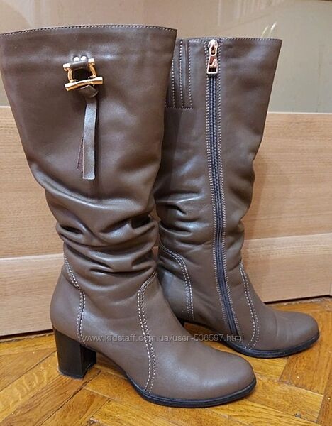 Чоботи зимові 40 р.