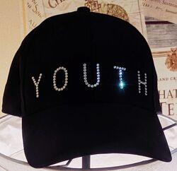 Стильная кепка со стразами Сваровски Youth