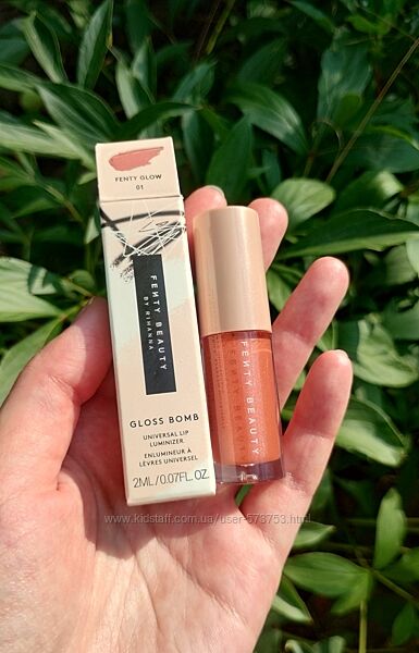 Блиск для губ Fenty Beauty Gloss Bomb Universal Lip Luminizer Fenty Glow