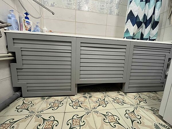 Жалюзійні деревяні декоративні дверцята під ванну за вашим проектом