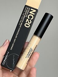 Консилер MAC studio fix 24 hour smooth wear concealer nc20