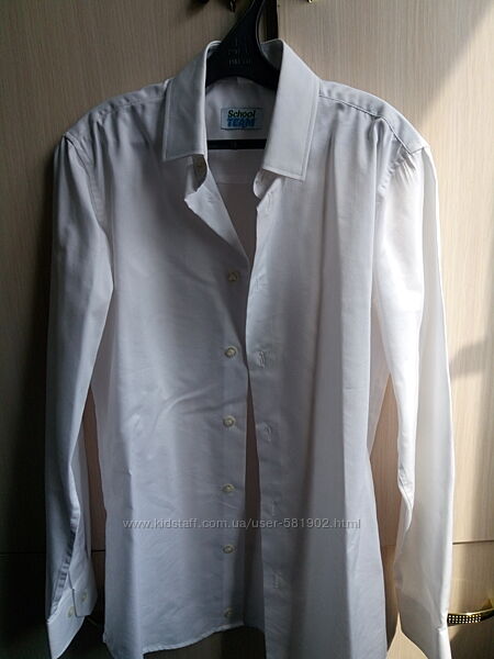 Белая нарядная рубашка для мальчика