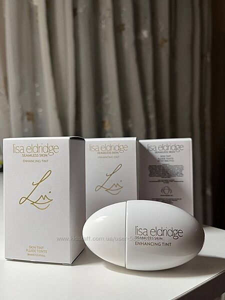 Тінт lisa eldridge seamless skin enhancing tint відтінок т3