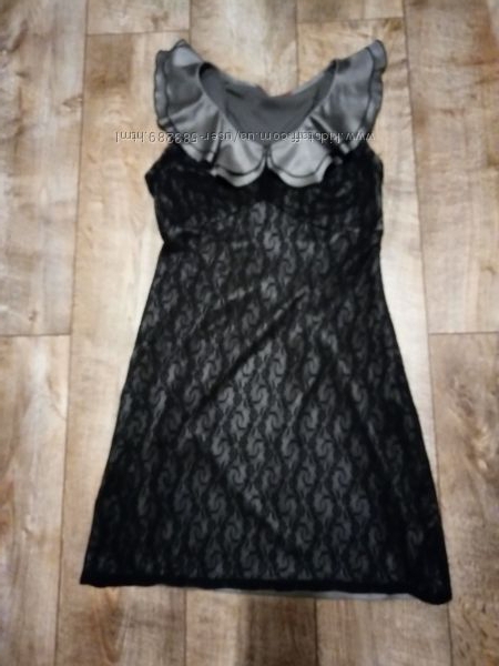 Женское платье с рюшами размер М
