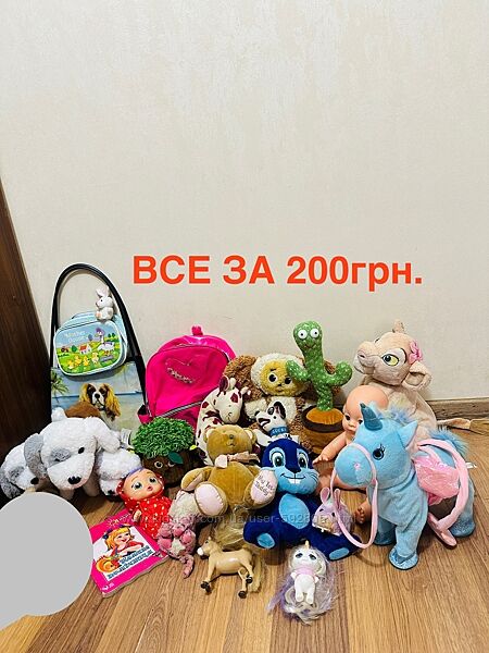 Іграшки, ляльки для дівчинки одним лотом