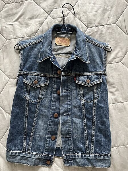 Levis жилетка