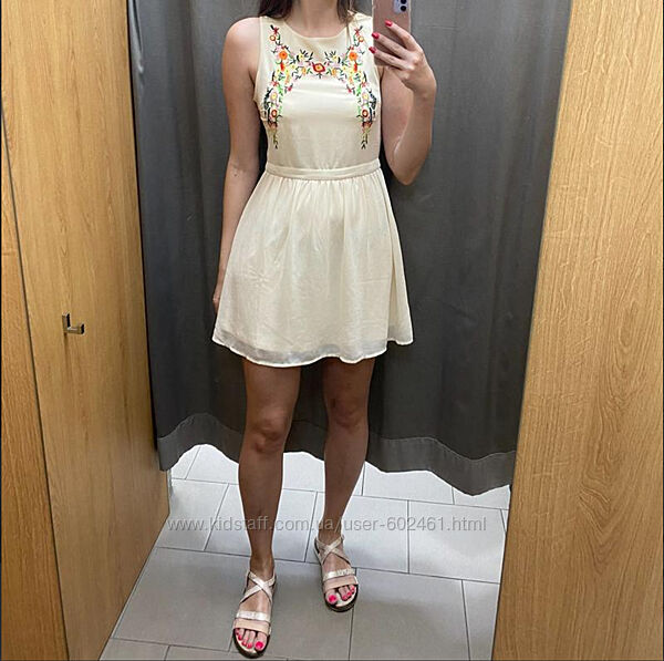 Сарафан молочный с вышивкой платье летнее