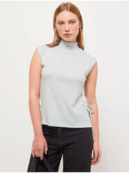 М´який трикотажний жилет