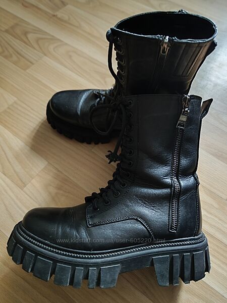 Ботинки осінь