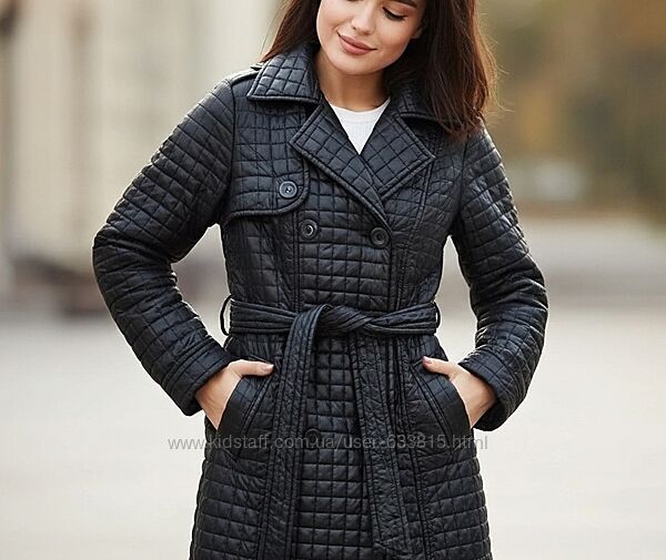 Стеганое пальто на тонком синтепоне.