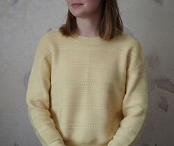 Симпатичный свитер mango.