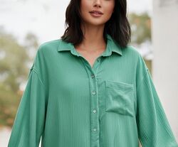 Хлопковая рубашка цвета мяты.