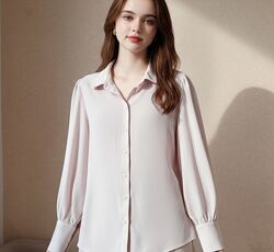 Симпатичная рубашка цвета пудры.