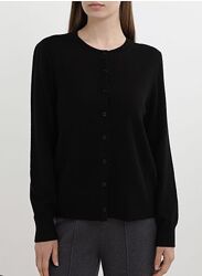 Базовый кардиган черного цвета.