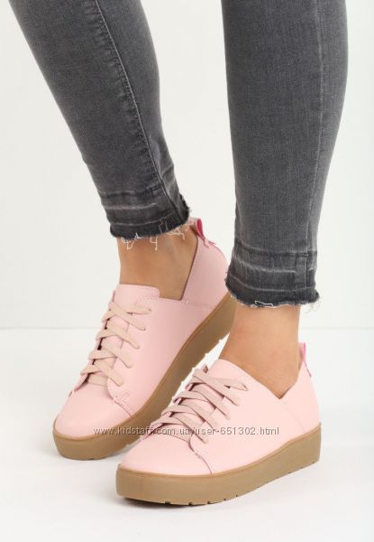 Рожеві туфлі-кеди
