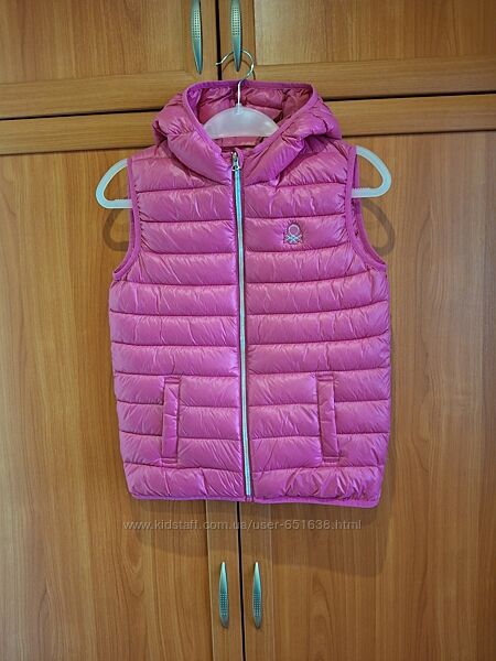 Жилетка дівоча  Benetton . Розмір 9-12 років.
