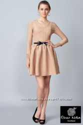 Пышное платье с ремешком бежевое