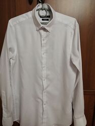 Белая рубашка с длинным рукавом. Размер S. 