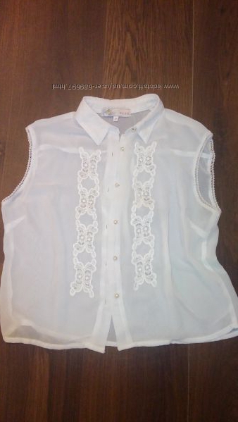 Блуза с пуговками жемчужинками