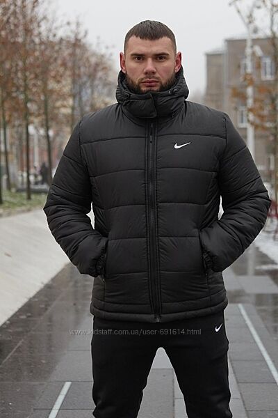 Мужская куртка NIKE чёрная