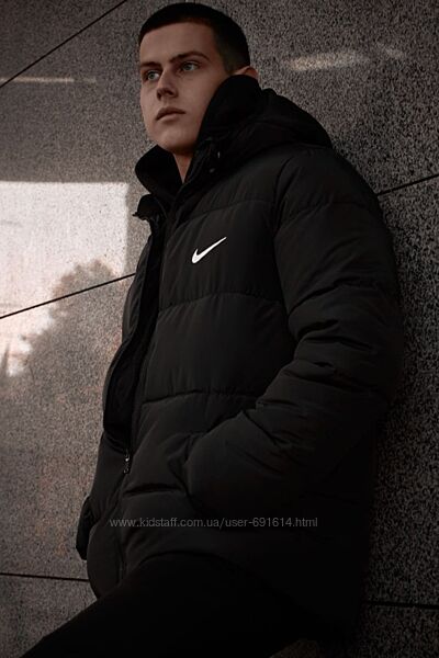 Куртка зимняя чёрного цвета Nike на пуху