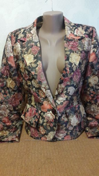 куртки, плащи, пиджаки