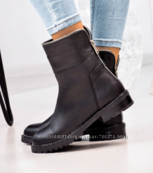 Ботинки, натуральная кожа, молния сзади, зима и деми, черные