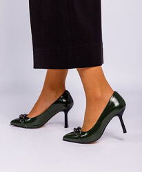 Туфли с цепочкой, натуральная лак кожа, темно - зелёные
