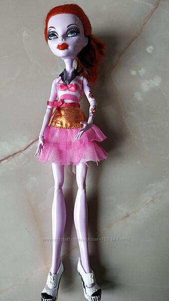 Кукла Monster High Венера, Оперетта