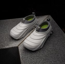 Crocs echo storm