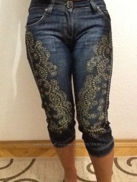 Капри бриджи стильные джинс дёшево в идеальном состоянии 2 шт размер S-M