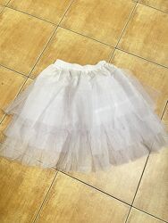 Підюбник білосніжний та Футбольні шорти Kipsta