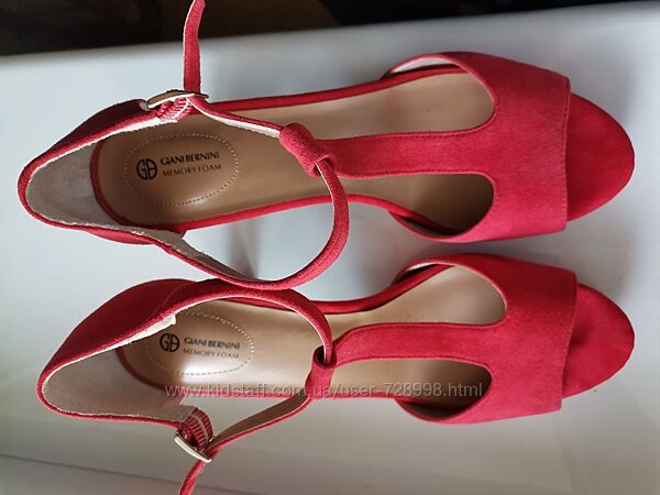 Босоножки женские