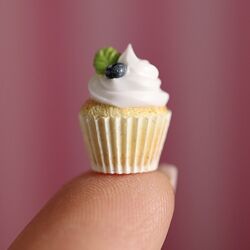 Юля Manufruktura Кексы в бумажной корзинке 2024