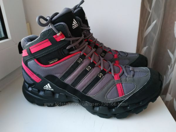 Новые ботинки Adidas Gore Tex 38-39р. 25. 5 см.