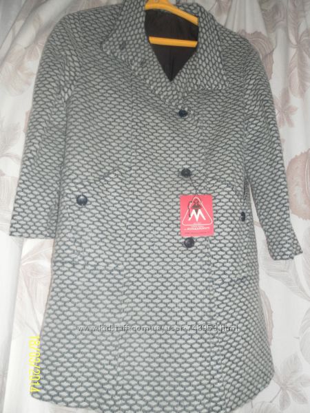 Продам демисезонное женское пальто весна-осень. Размер140-68 