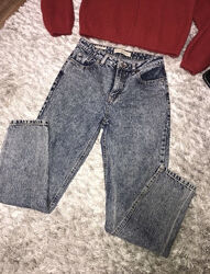 Женские джинсы Bershka 34р. 