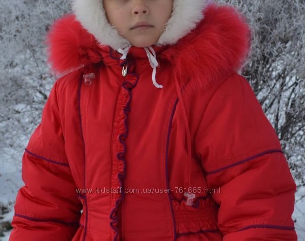 Очень теплое красное пальто на девочку - 110 -120 см. Натуральный мех
