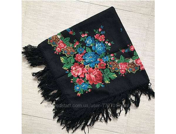 Платок шаль с китицами. Шерсть. Новое. 95х95