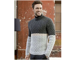 Теплый, двухцветный свитер от C&A. Германия. М