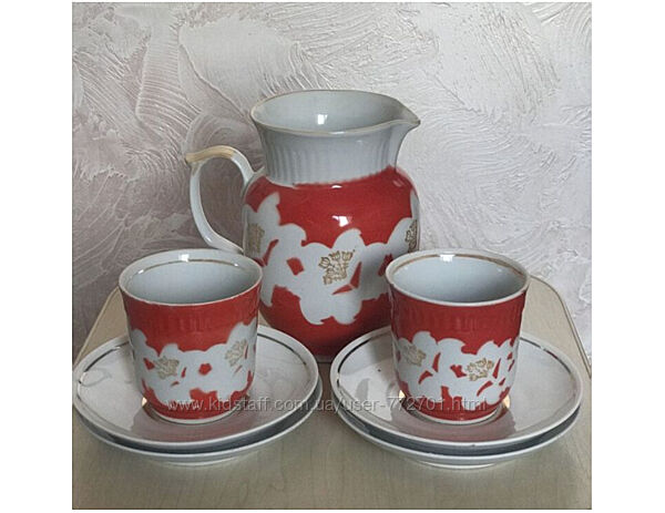 Набор посуды, кувшин, 2 чашки, 4 блюдца, позолота. Новое.