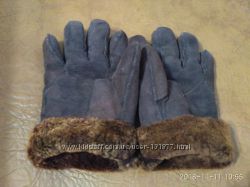 Перчатки замшевые, натуральный мех, на возраст 4-5 лет.