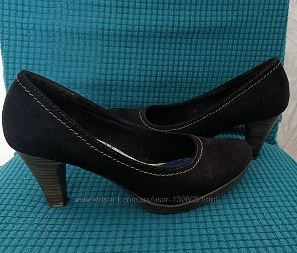 Чорні класичні жіночі туфлі Marco Tozzi, 39 розмір