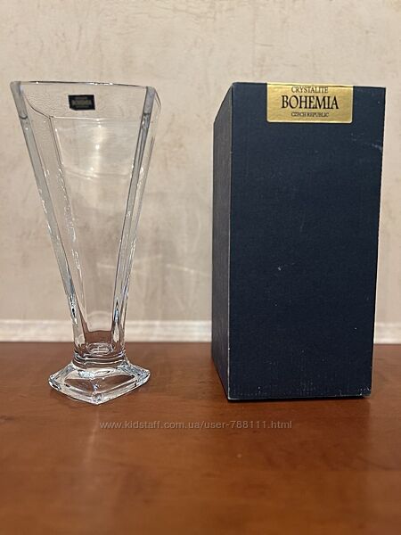 Ваза bohemia crystalite, виробництво чехії