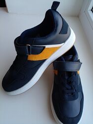 Кросівки 34 р. 21.5 см 