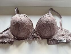 Бюстик з мереживом, 75В.