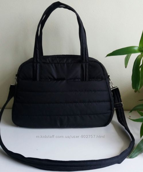Сумка саквояж  тканинна стьобана на синтепоні  чорна з кишенями легка м&acuteяка