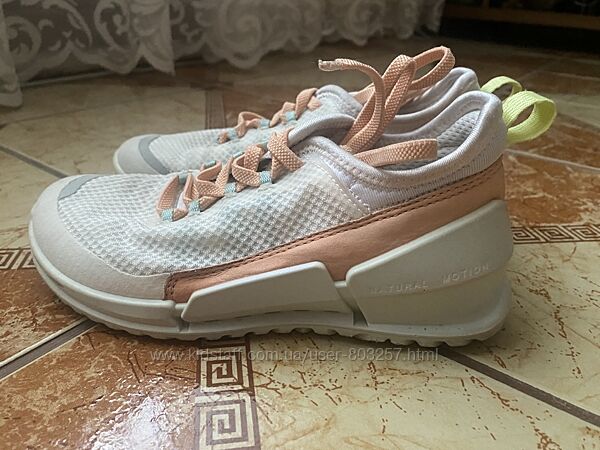 Кросівки оригінал ecco biom k1 , розмір 30