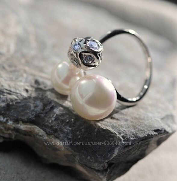 Брендовое серебряное кольцо Испания Majorica